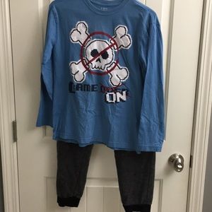 Sweat pants and long sleeve tee